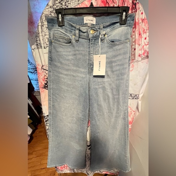 NWT FRAME Le Palazzo flared jeans size 28
🚨FINAL PRICE NO OFFER ACCEPT - Picture 9 of 10
